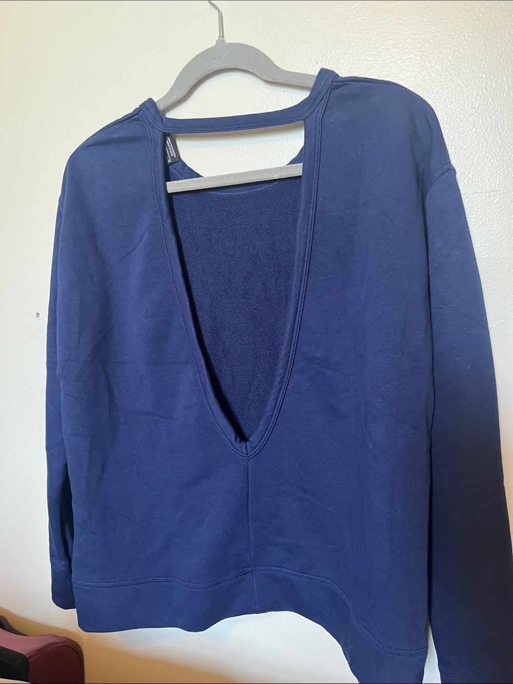 Nike dry fit Deep V-Neck Navy Women's Sweater